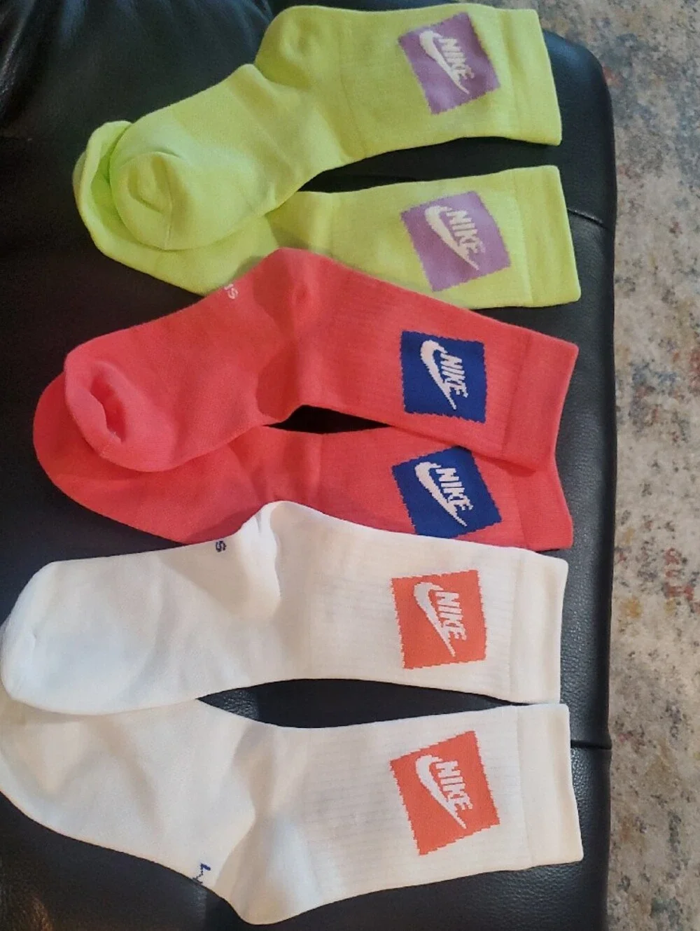 Nike Crew Athletic Socks Pack in Lime, Coral & White